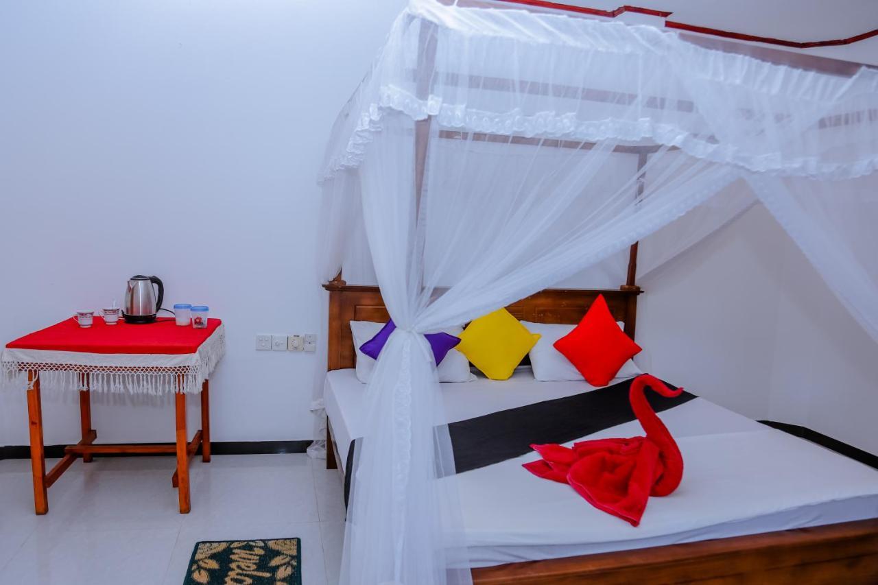 Bed and Breakfast Sajana Ocean Hill Мирисса Экстерьер фото