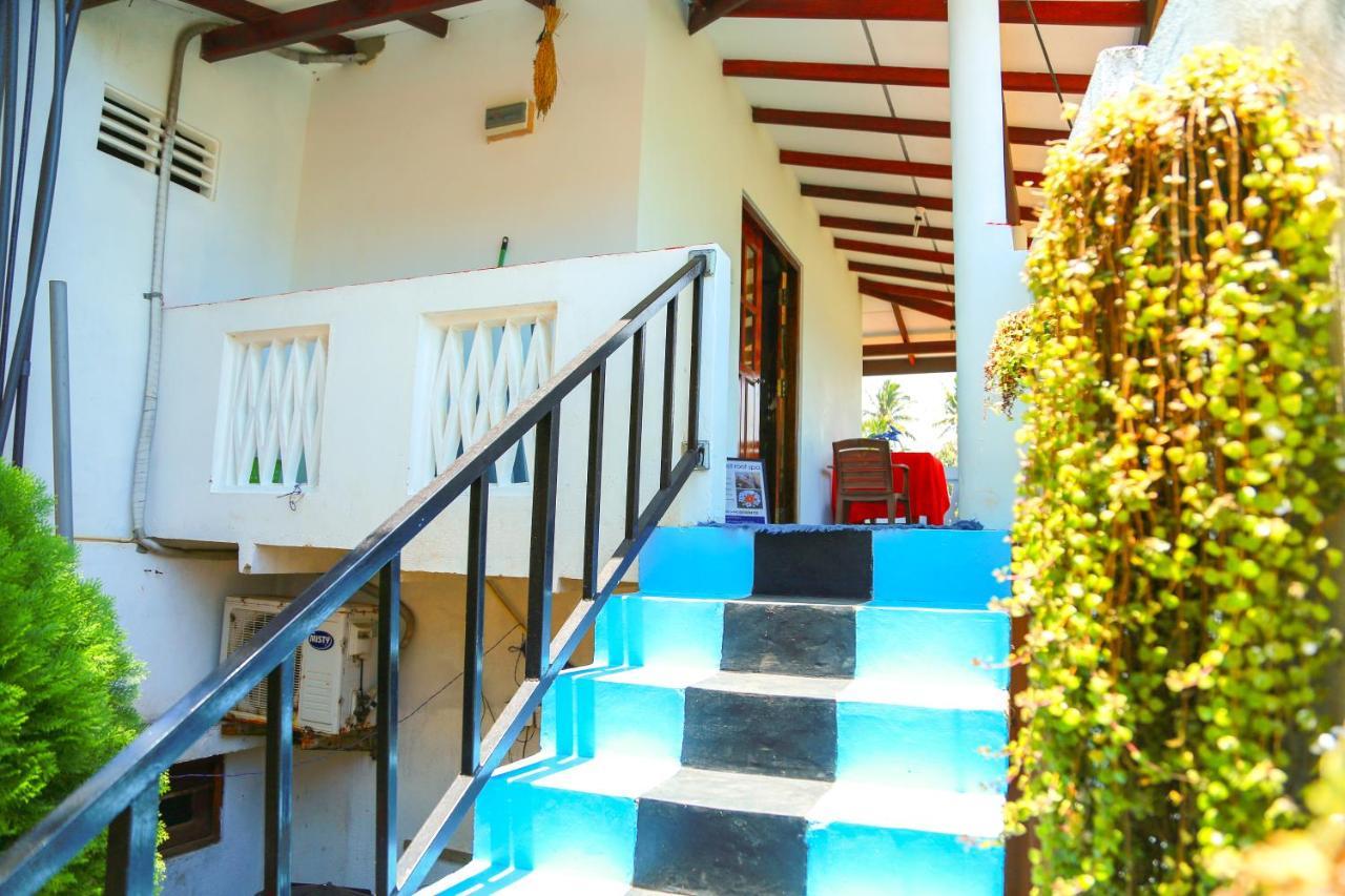 Bed and Breakfast Sajana Ocean Hill Мирисса Экстерьер фото